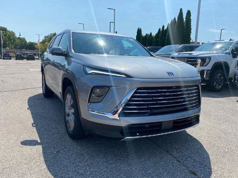 New 2026 Buick Enclave Preferred w/ Power Package image 9