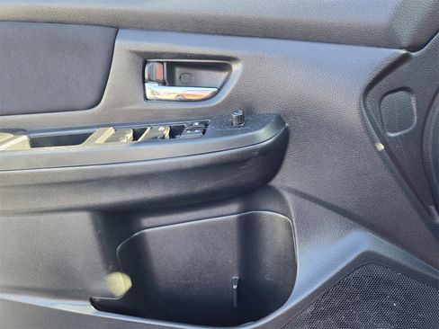 Used 2013 Subaru Crosstrek 2.0i Premium w/ Popular Pkg 2 image 18