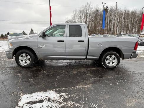 Used 2024 RAM 1500 Classic SLT image 4
