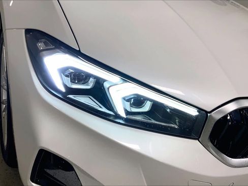 Used 2024 BMW 330i xDrive Sedan w/ Convenience Package AWD/4WD image 27