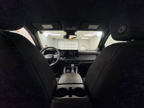 Used 2024 Chevrolet Colorado Trail Boss w/ Advanced Trailering Package image 20