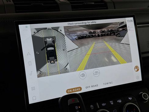 New 2026 Land Rover Defender 110 X-Dynamic SE image 15