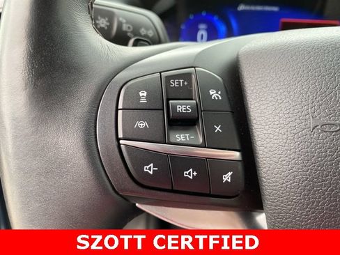 Used 2020 Ford Explorer Platinum w/ Premium Technology Package image 20