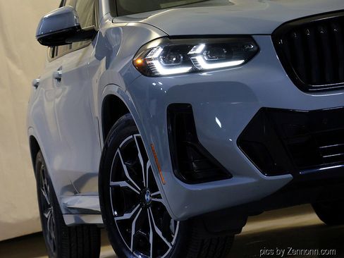 Used 2023 BMW X3 xDrive30i w/ M Sport Package image 4