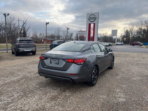 Certified 2025 Nissan Sentra SV image 3