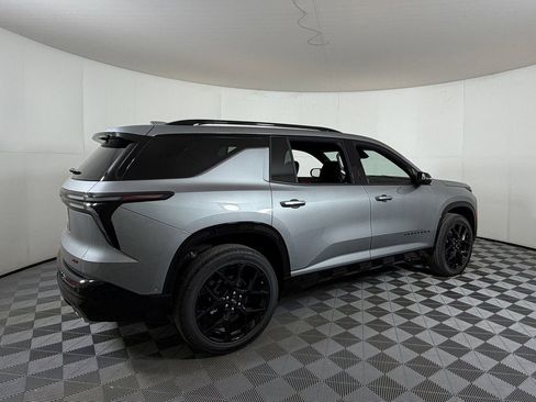 New 2026 Chevrolet Traverse RS w/ LPO, Floor Liner Package image 7