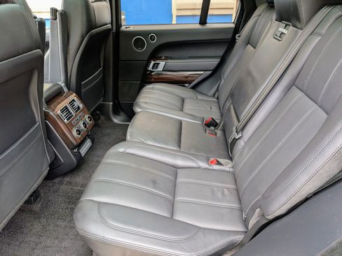 Used 2017 Land Rover Range Rover HSE AWD/4WD image 6