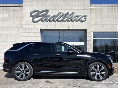 New 2025 Cadillac Escalade IQ Luxury 2 w/ LPO, Premium Carpet Package image 3