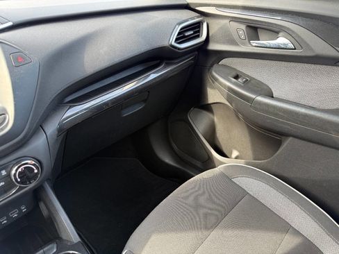 Used 2023 Chevrolet TrailBlazer LS image 16