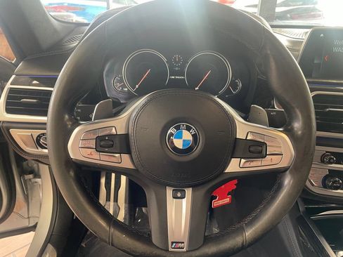 Used 2018 BMW M760i xDrive w/ Luxury Rear Seating Package AWD/4WD image 31
