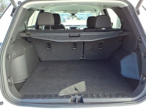 Used 2023 Chevrolet Equinox LT w/ Driver Convenience Package AWD/4WD image 22