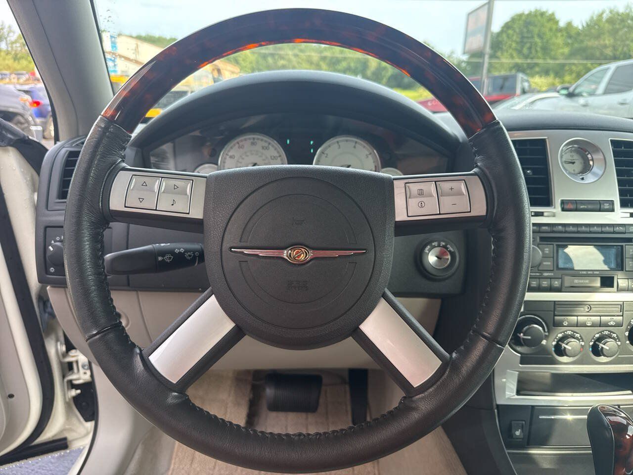 Used 2005 Chrysler 300 C w/ Sound Group II RWD image 30