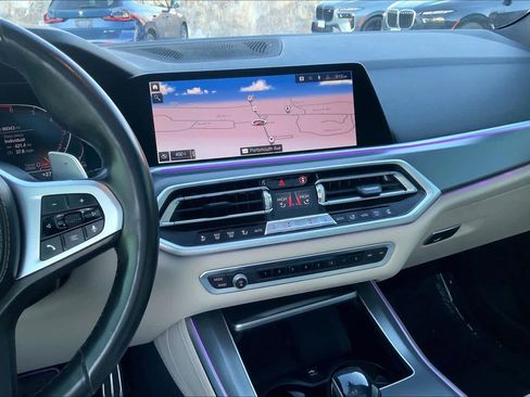 Used 2019 BMW X5 xDrive50i w/ M Sport Package image 7