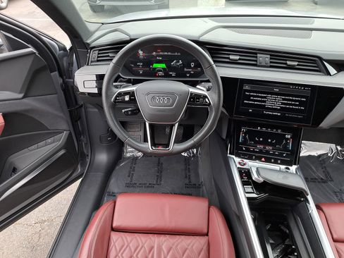 Certified 2023 Audi e-tron S Premium Plus AWD/4WD image 16