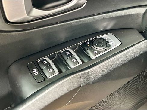 Certified 2024 Kia Sorento LX image 17