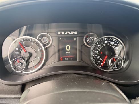 Used 2022 RAM 2500 Big Horn w/ Level A Equipment Group AWD/4WD image 17