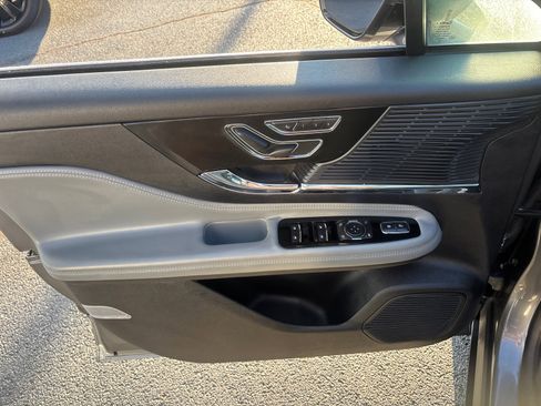 Used 2022 Lincoln Corsair FWD image 11