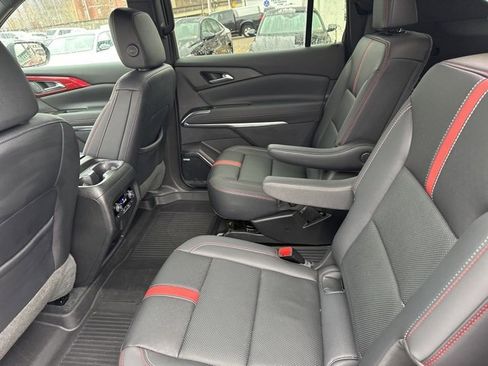 Certified 2024 Chevrolet Traverse RS w/ LPO, Floor Liner Package image 10