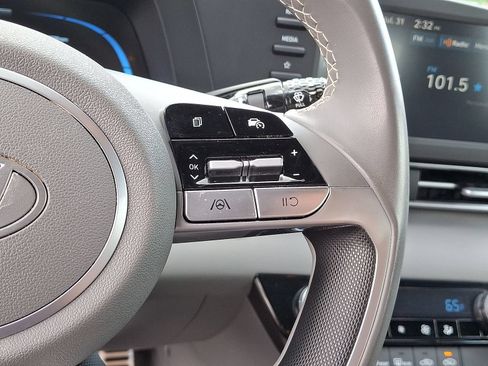 Certified 2025 Hyundai Elantra Sport FWD image 24