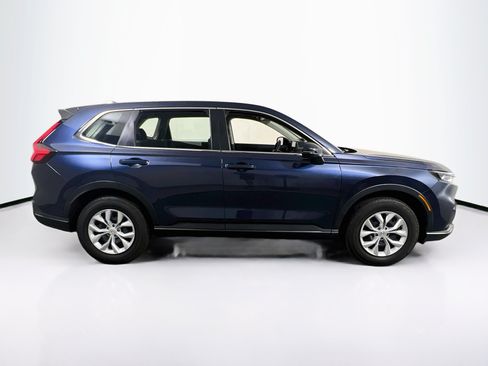 Used 2023 Honda CR-V LX image 4