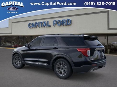 New 2024 Ford Explorer XLT w/ Equipment Group 202A image 4