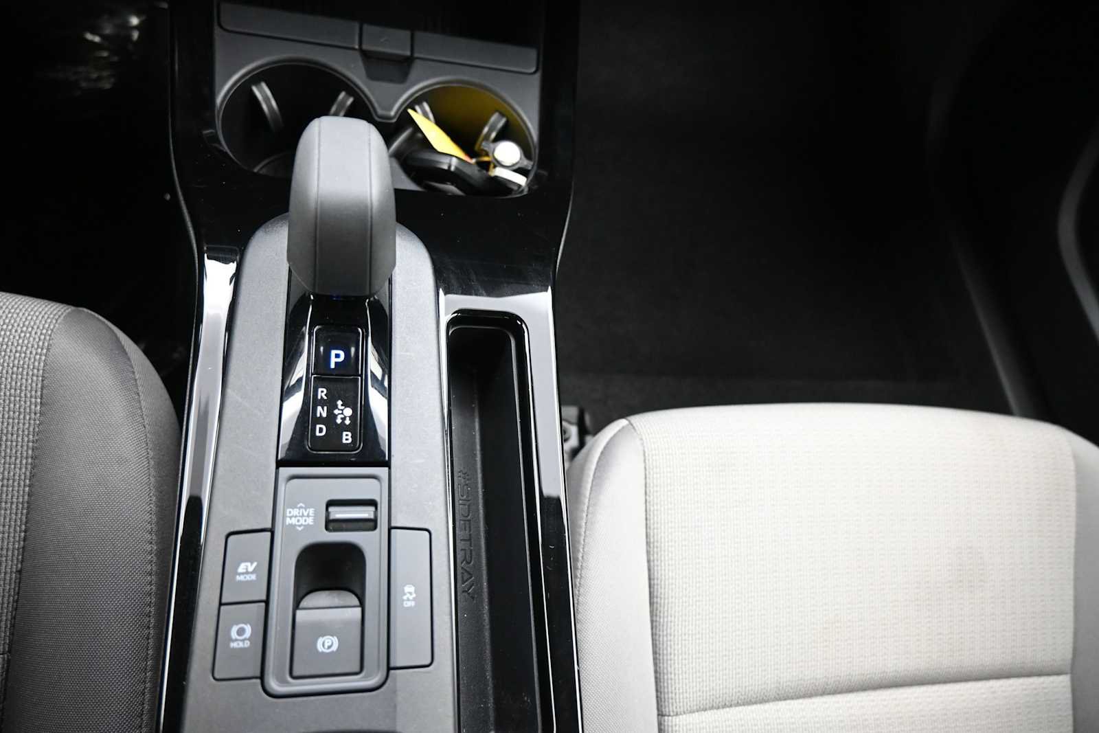 Used 2026 Toyota Prius LE FWD image 16