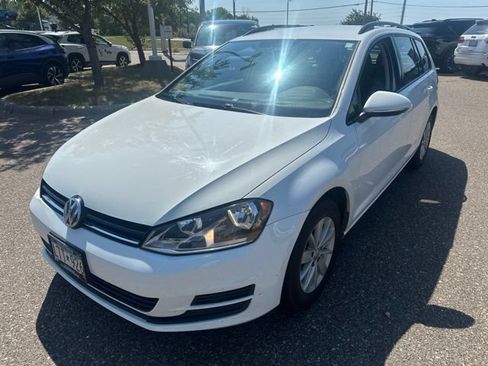 Used 2016 Volkswagen Golf S FWD image 7