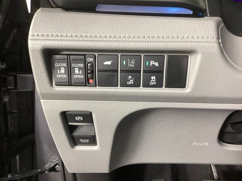 Used 2019 Honda Odyssey Elite image 22