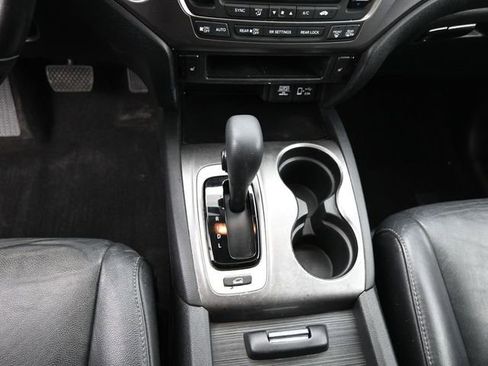 Used 2020 Honda Pilot EX-L image 32