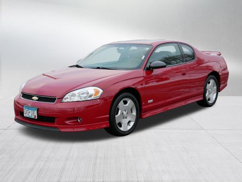 Used 2007 Chevrolet Monte Carlo SS w/ Convenience Package image 3