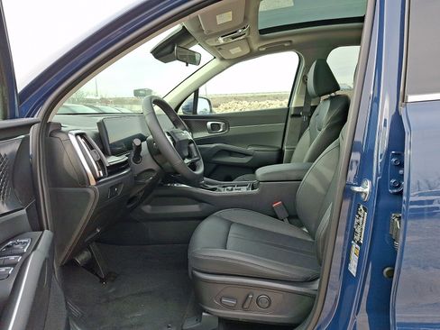 New 2026 Kia Sorento S w/ S Panoramic Sunroof Package image 9