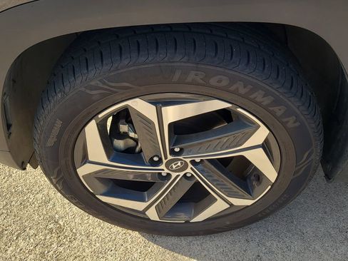 Used 2024 Hyundai Tucson Limited image 10