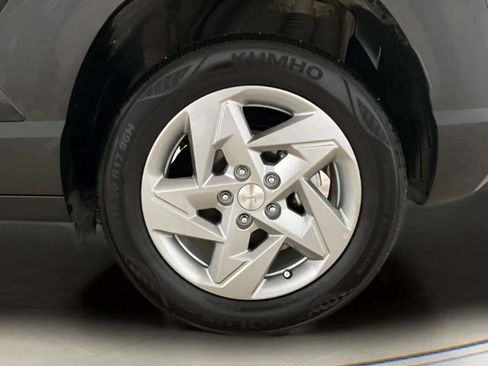 Used 2026 Hyundai Kona SE FWD image 88