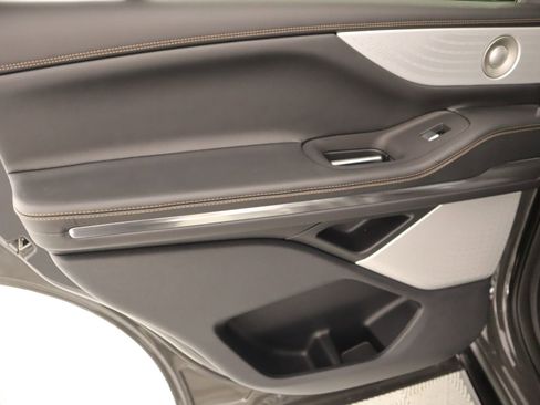 New 2026 Lincoln Navigator Black Label image 19