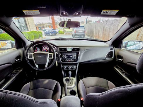 Used 2013 Chrysler 200 Touring image 14