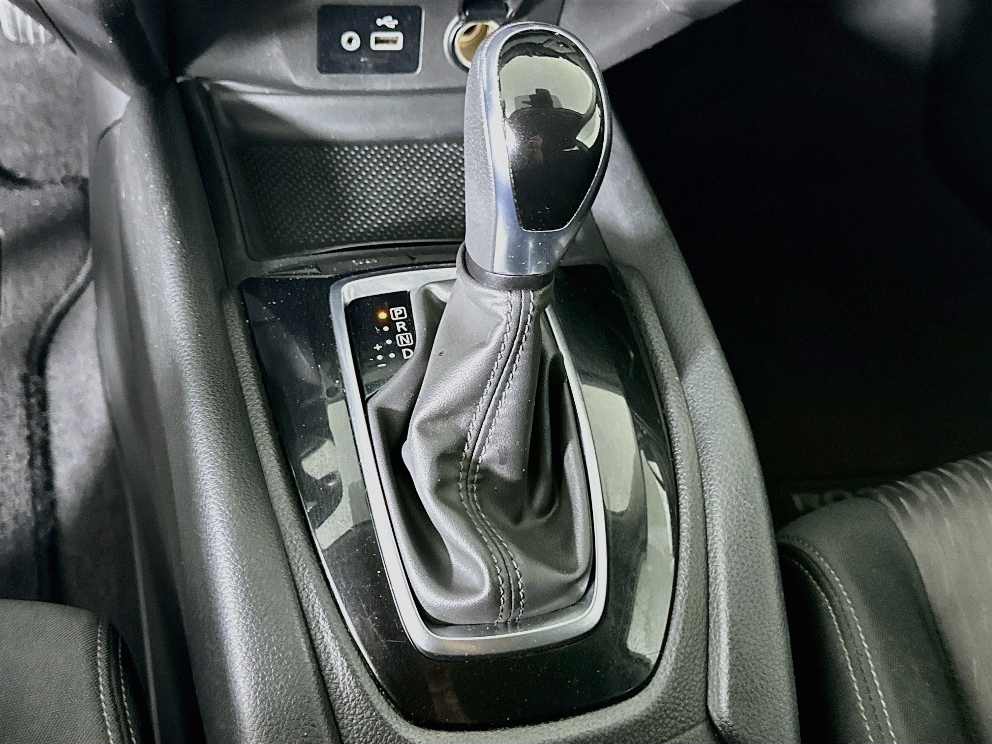 Used 2020 Nissan Rogue SV FWD image 24