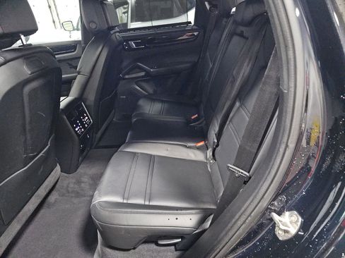 Used 2020 Porsche Cayenne E-Hybrid image 15