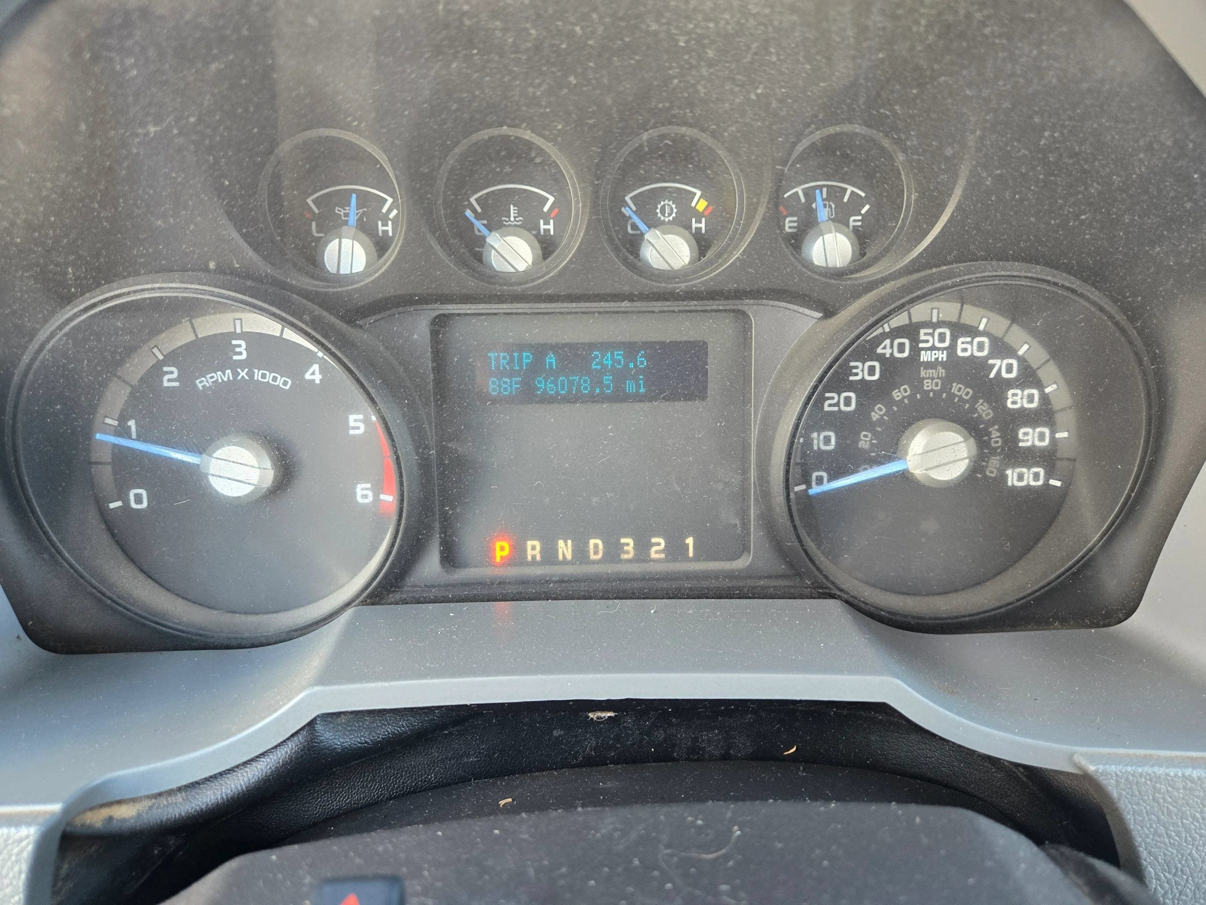 Used 2013 Ford F550 4x4 Regular Cab Super Duty w/ PWR Equipment Group image 10