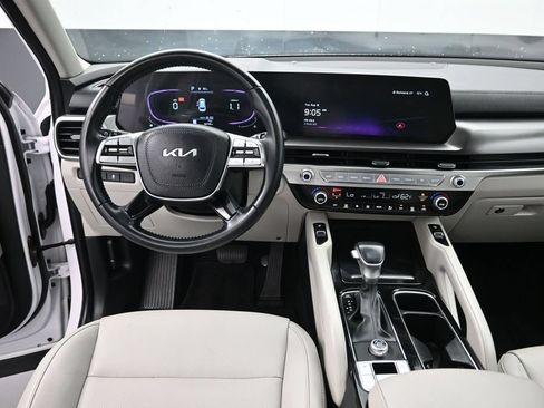 Used 2024 Kia Telluride S w/ S Sunroof Package FWD image 11