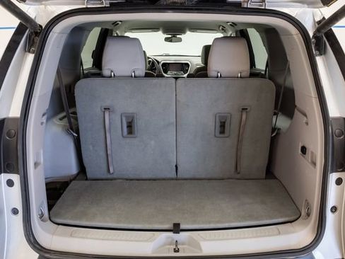 Used 2019 GMC Acadia SLE FWD image 26
