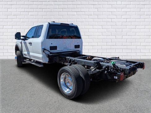 New 2025 Ford F450 XLT w/ XLT Value Package image 3