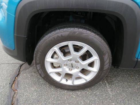 Used 2022 Jeep Renegade Latitude w/ Convenience Group image 30