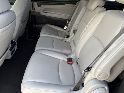 Certified 2023 Honda Odyssey Touring image 14