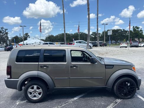 Used 2007 Dodge Nitro SXT RWD image 6
