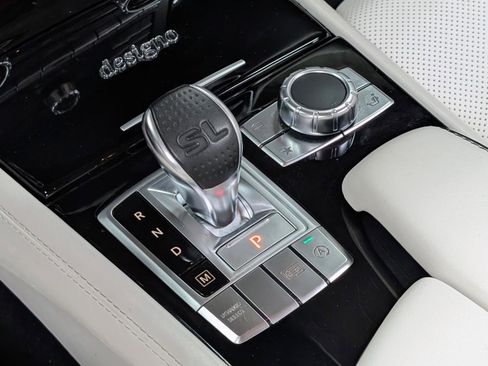 Used 2017 Mercedes-Benz SL 550 image 30