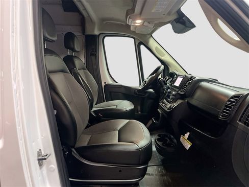 Used 2023 RAM ProMaster 2500 w/ Convenience Group image 24