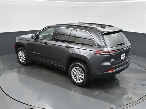 New 2025 Jeep Grand Cherokee Laredo X w/ Luxury Tech Group I image 22