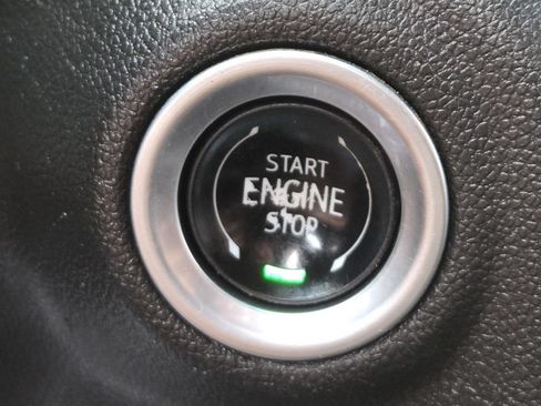 Used 2024 GMC Sierra 2500 Pro AWD/4WD image 32