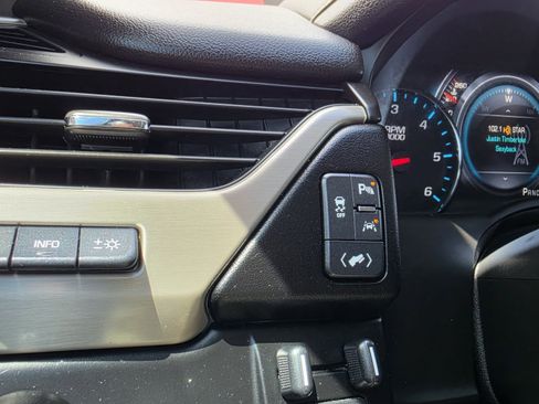 Used 2018 GMC Yukon Denali image 45