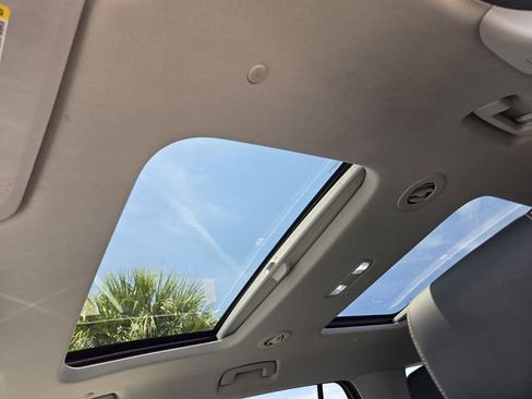 Used 2019 Chevrolet Traverse RS w/ LPO, Floor Liner Package AWD/4WD image 21